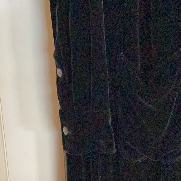 Chic Black Button-Up Dress - Picture 2 of 3